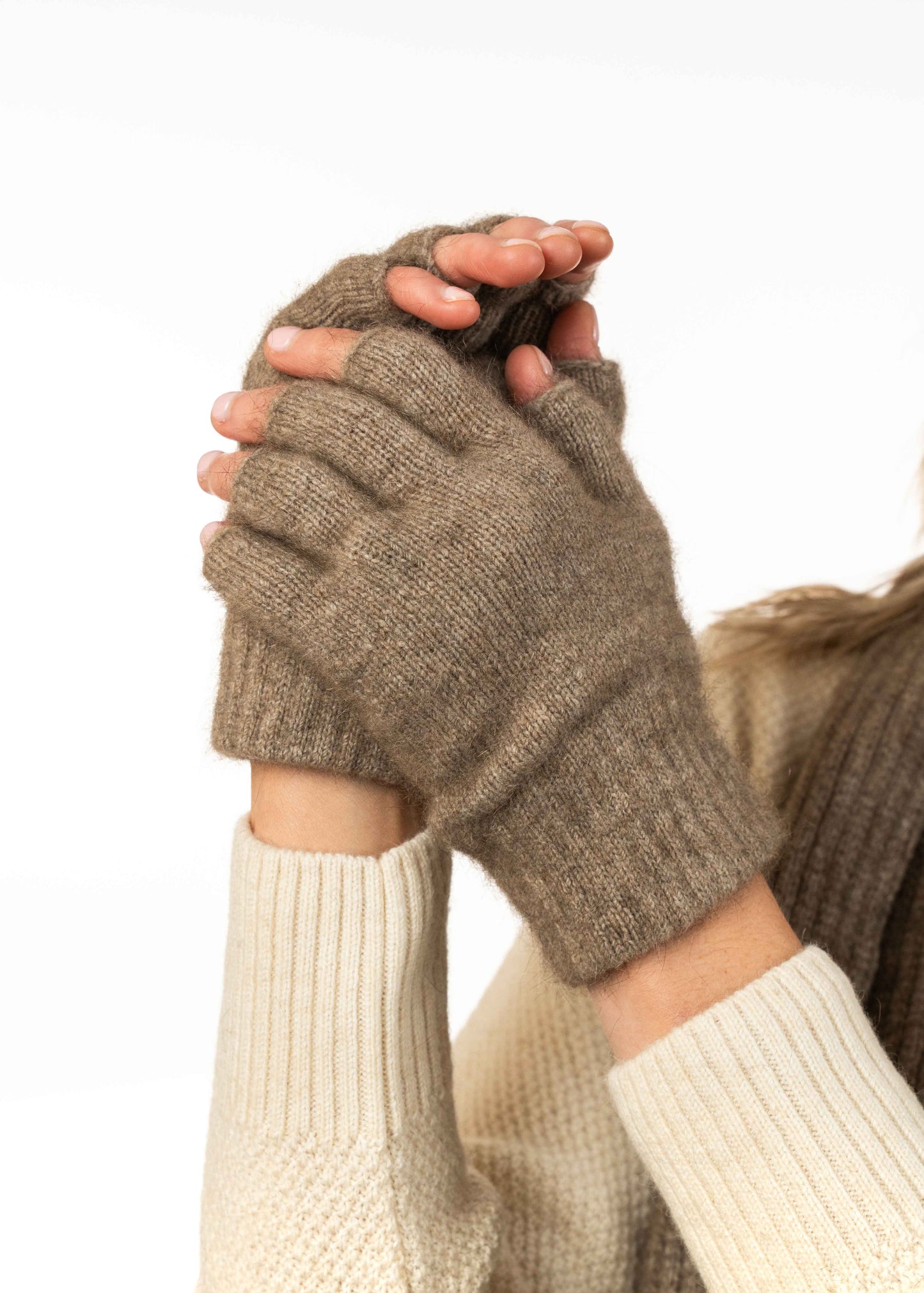 FINGERLESS GLOVES