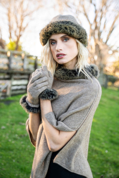 FUR TRIM ZIP PONCHO