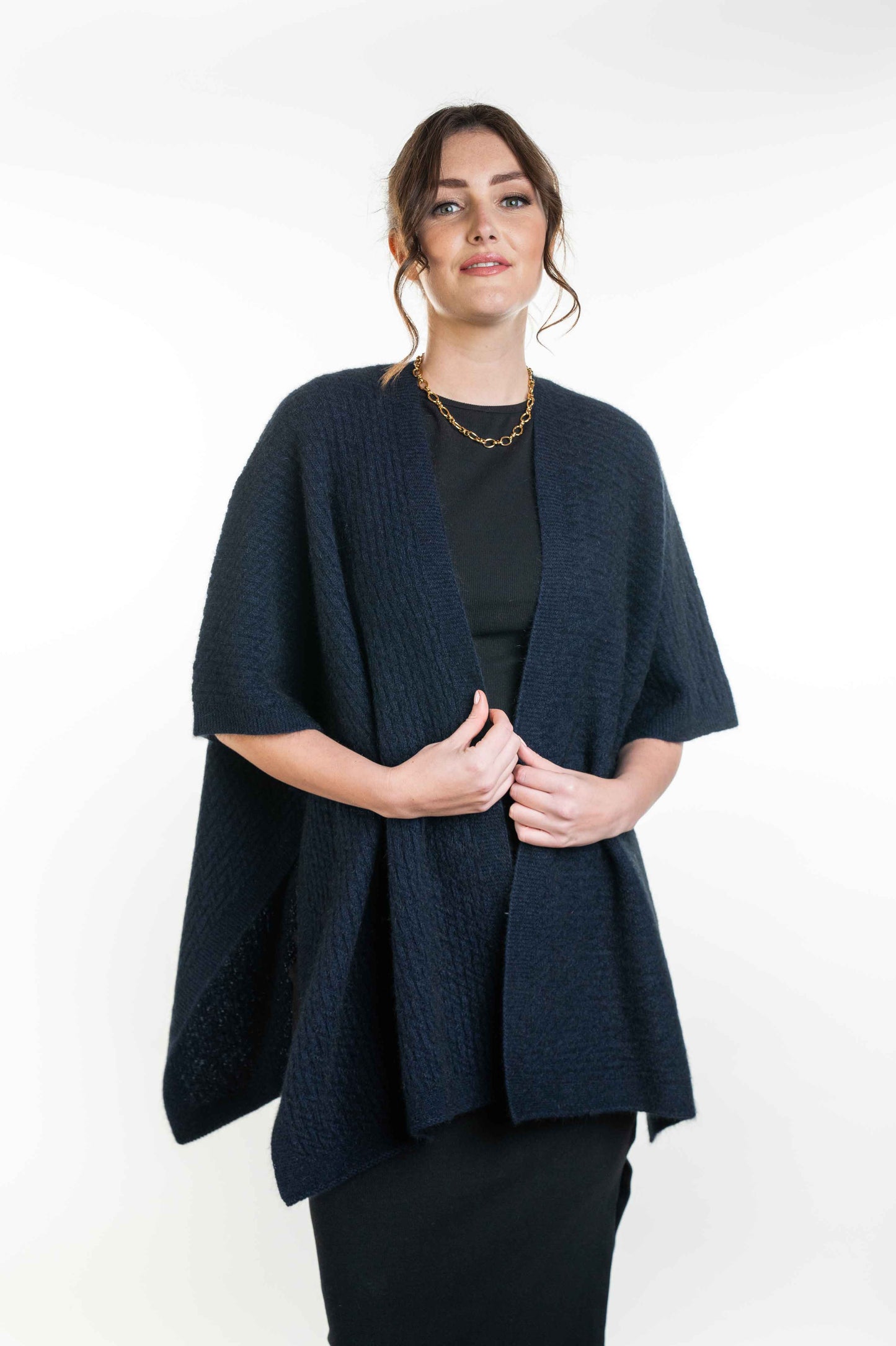 ZIG ZAG TEXTURED CAPE