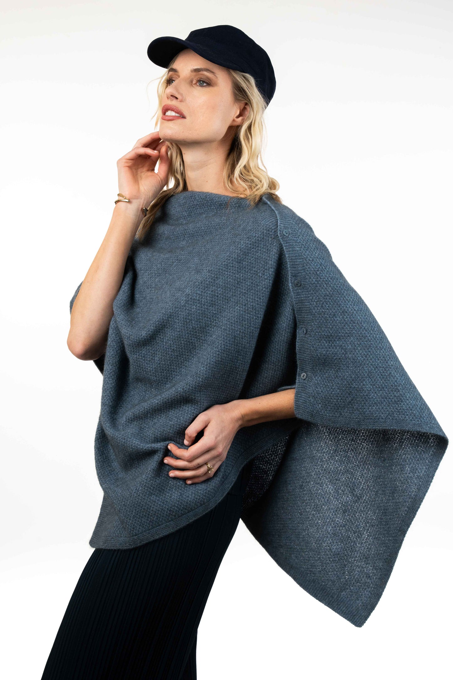 MOSS STITCH MULTIWAY WRAP