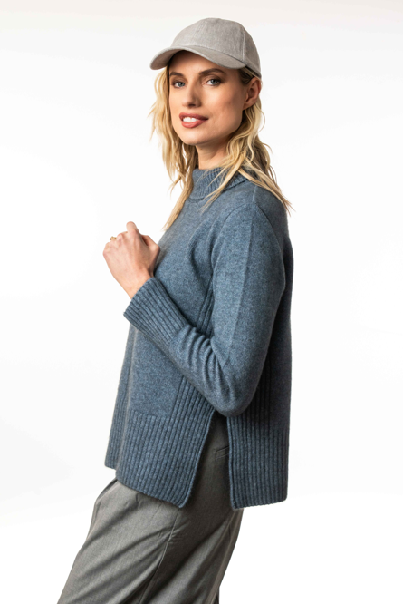 ROLL NECK RIB SWEATER