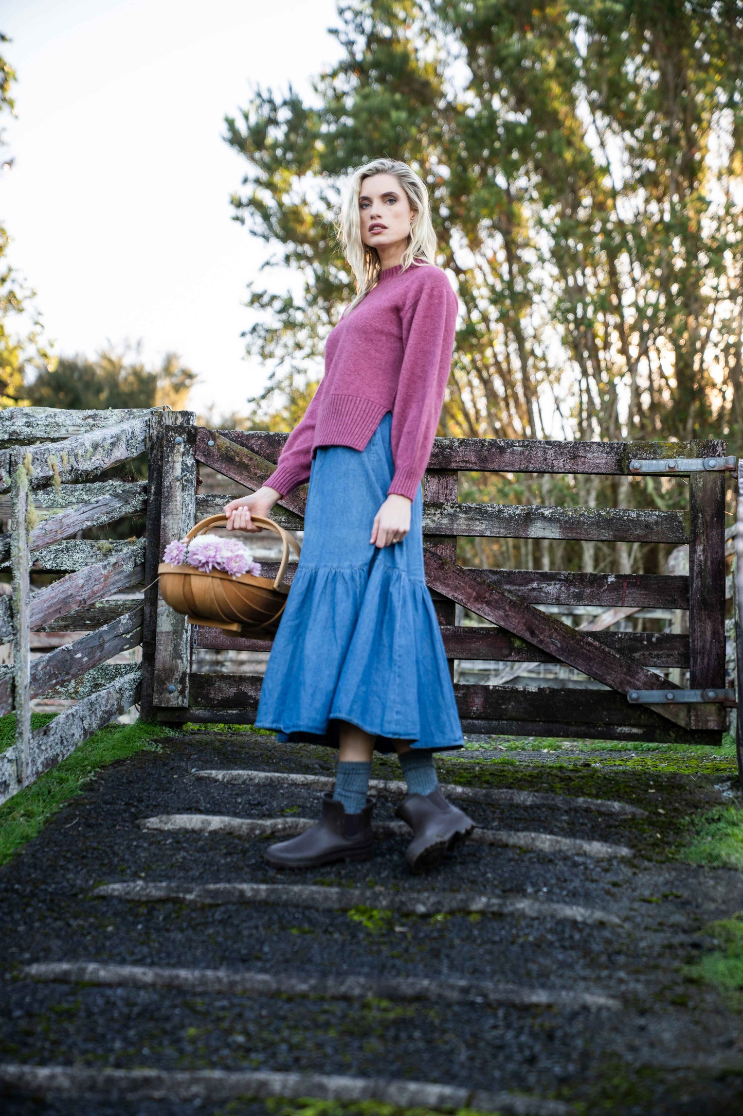 SPLIT HEM JUMPER