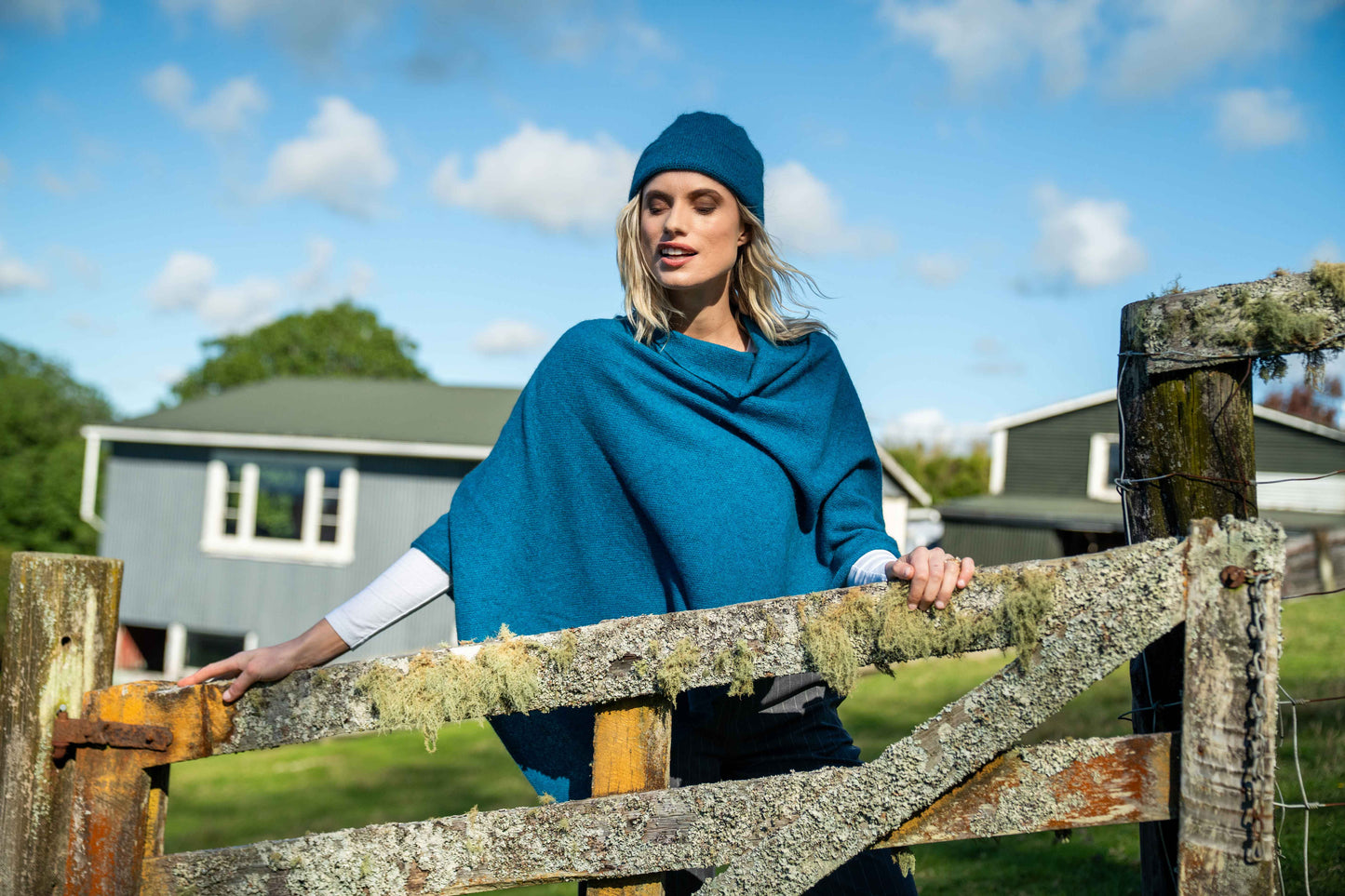 TWO WAY PONCHO