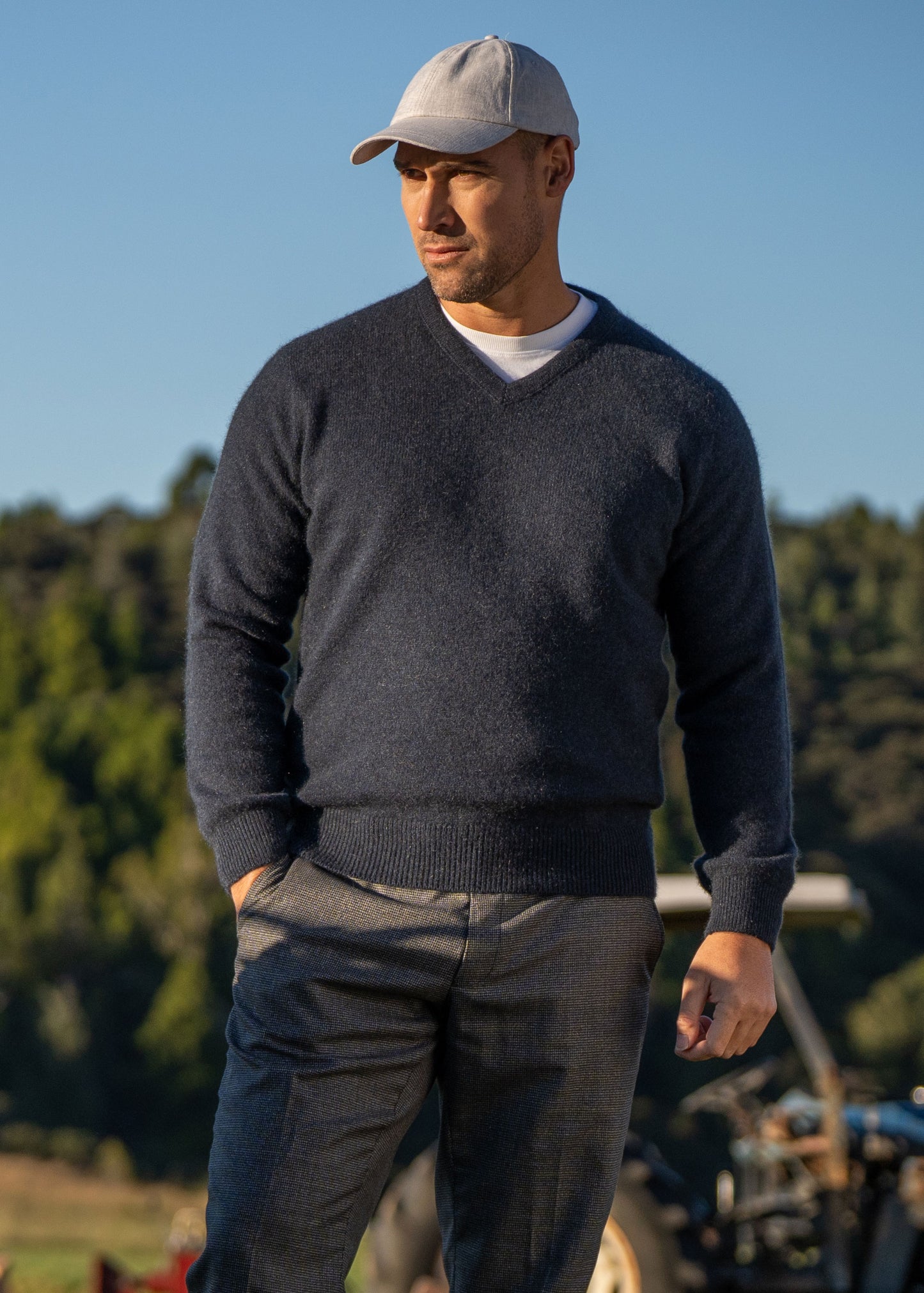CLASSIC V NECK JUMPER