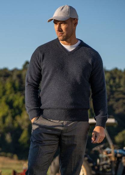CLASSIC V NECK JUMPER
