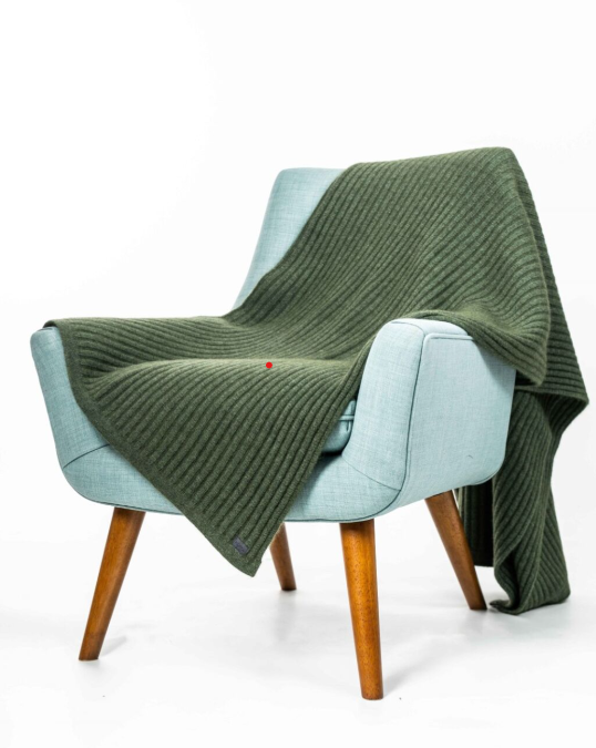RIBBED THROW