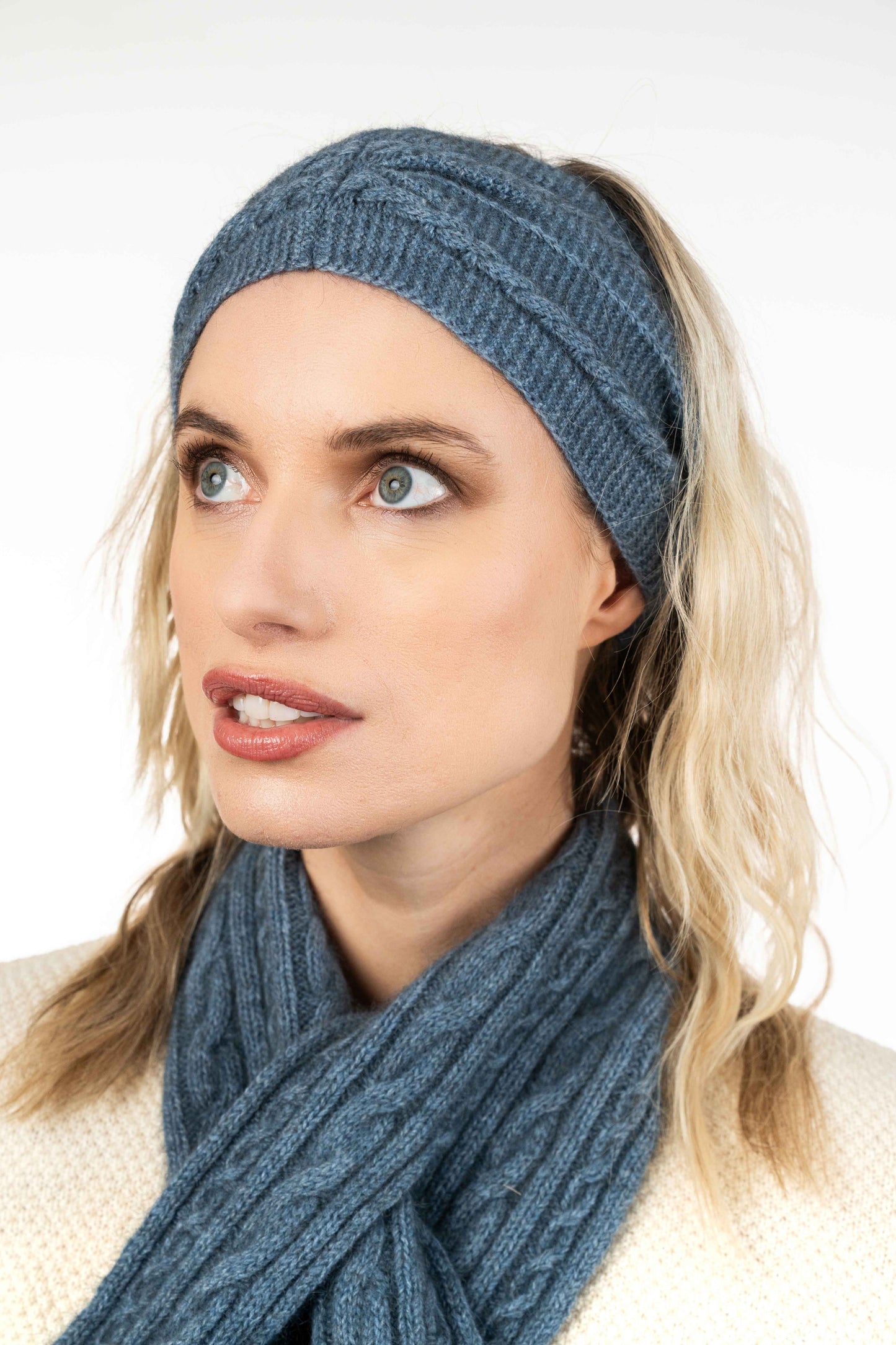 CABLE HEADBAND