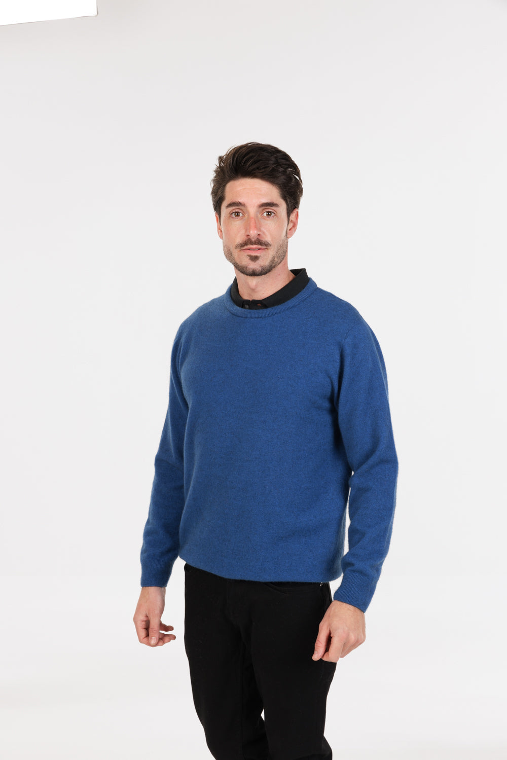 CREW NECK SWEATER