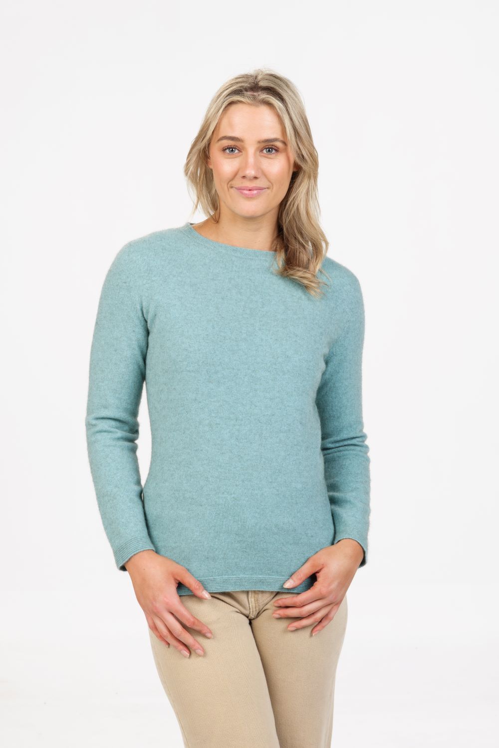 CREW NECK PLAIN SWEATER