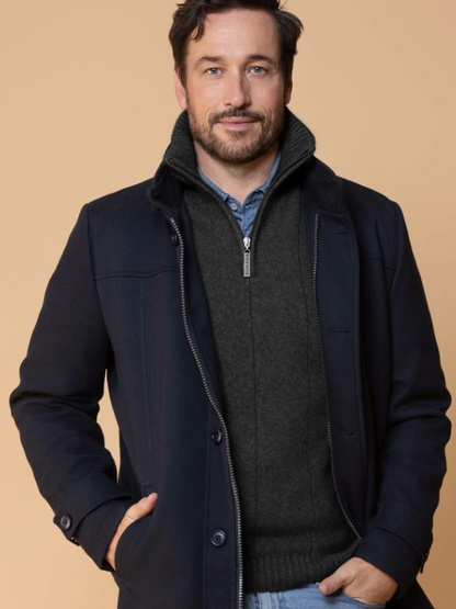 JAVELIN ZIP NECK