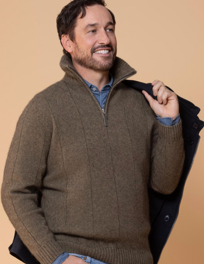 JAVELIN ZIP NECK