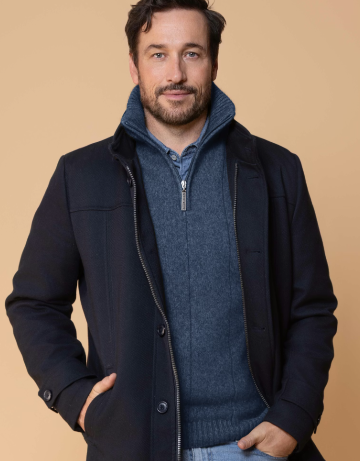 JAVELIN ZIP NECK