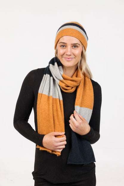 TRAVEL SCARF