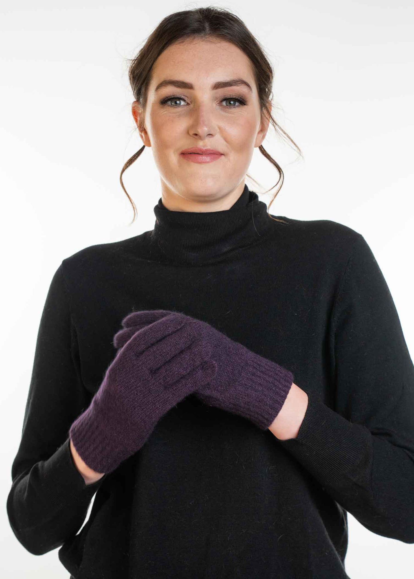 PLAIN GLOVES