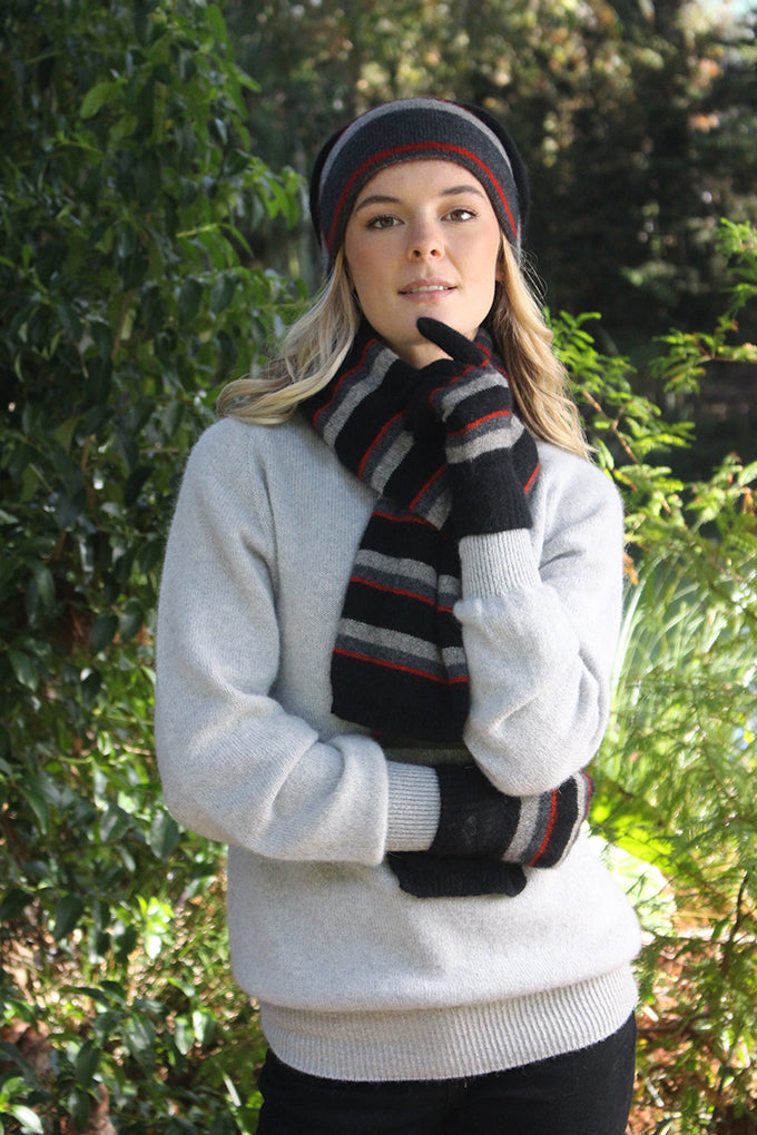 MULTI STRIPED HORIZONTAL ACCENT SCARF